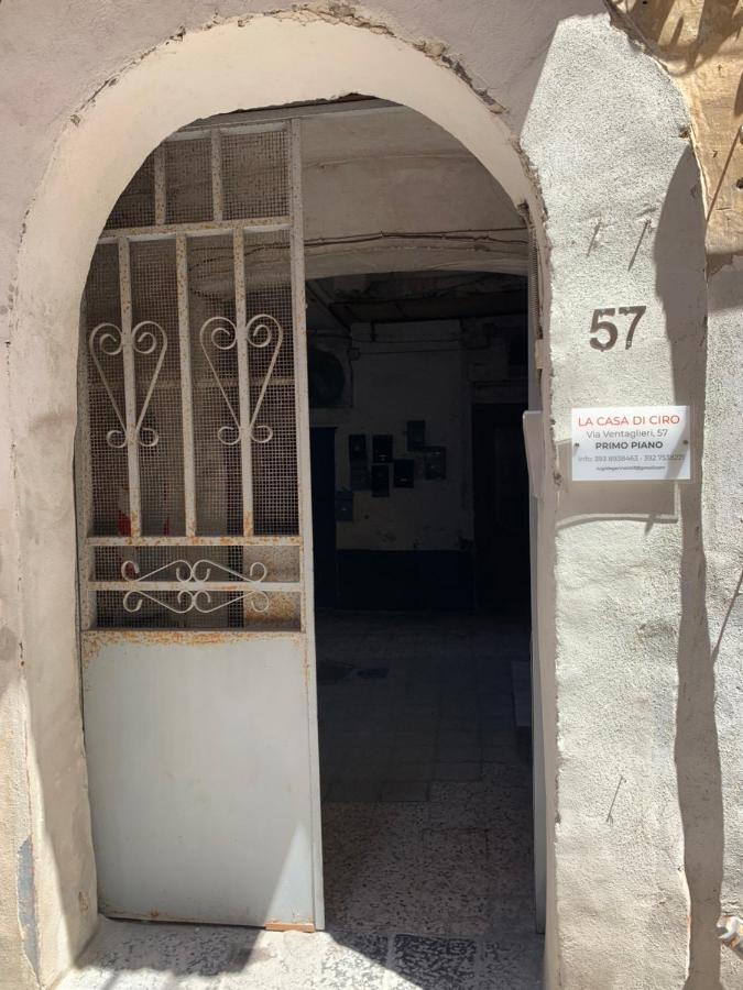 Villa Centro Storico Napoli La Casa Di Ciro Exterior foto