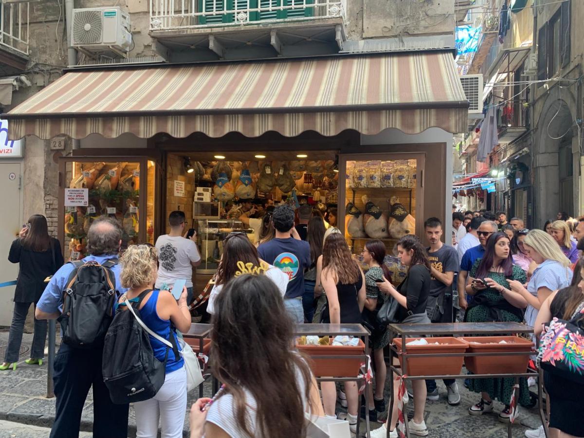 Villa Centro Storico Napoli La Casa Di Ciro Exterior foto